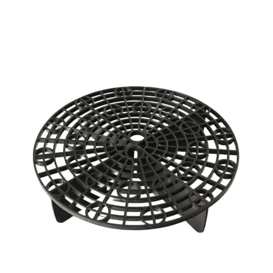G Tools dirt separator crni je plastični umetak za kantu s okruglom rešetkastom površinom i potpornim nogama.