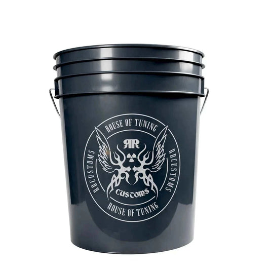 Kanta za pranje G Tools u tamnosivoj plastici, s crnim rubom i bijelim kružnim logotipom na prednjoj strani